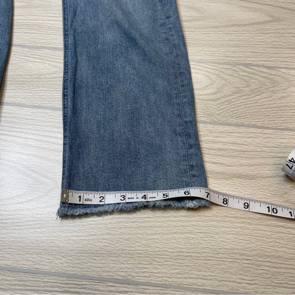 Kate Spade Straight High Waist Ooh La La
Crop Raw Hem Blue Denim Jeans Size 26 - Picture 13 of 13